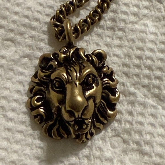 Gucci Lion Head Necklace! - Picture 10 of 13